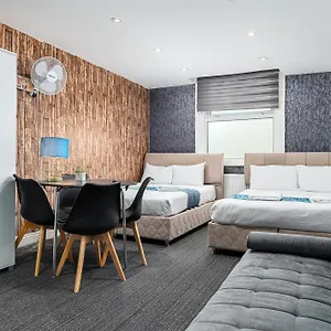 Whitechapel Grand Apartment