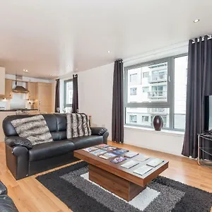 stylish-apartment-edinburgh.edinburghhotelsuk.org/
