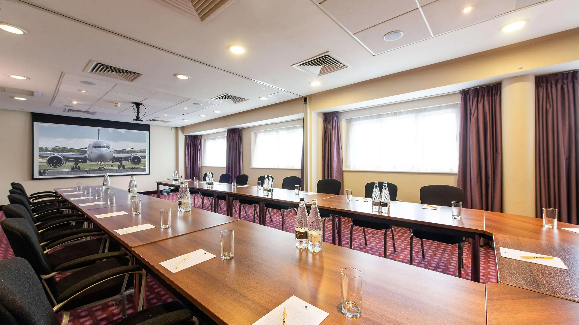 Hotel Doubletree By Hilton London Heathrow Airport Hounslow