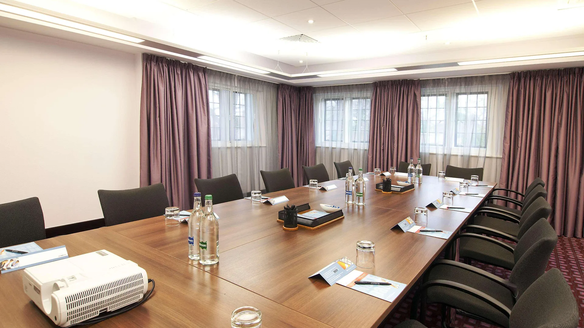 Hotel Doubletree By Hilton London Heathrow Airport Hounslow