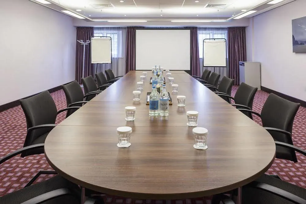 Hotel Doubletree By Hilton London Heathrow Airport Hounslow 4*,