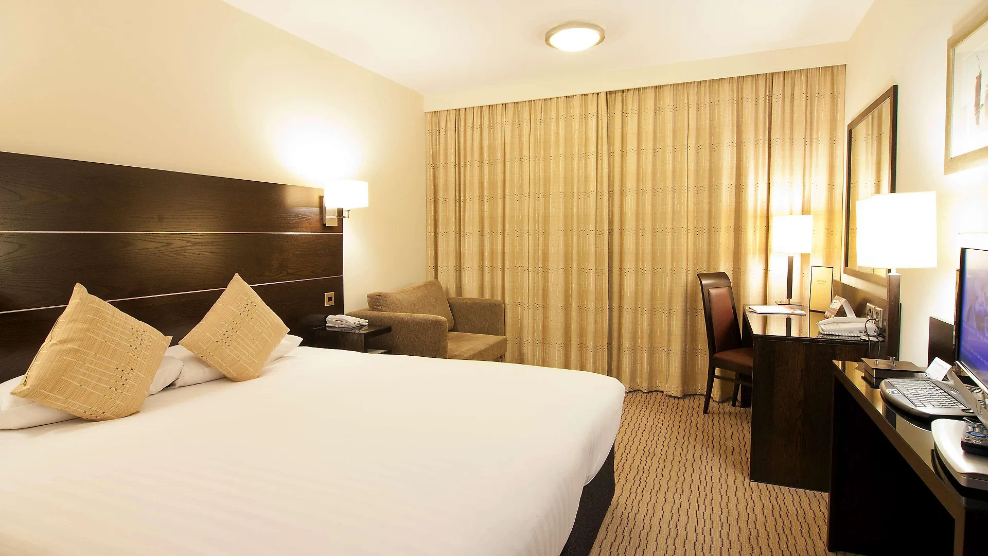 Hotel Doubletree By Hilton London Heathrow Airport Hounslow