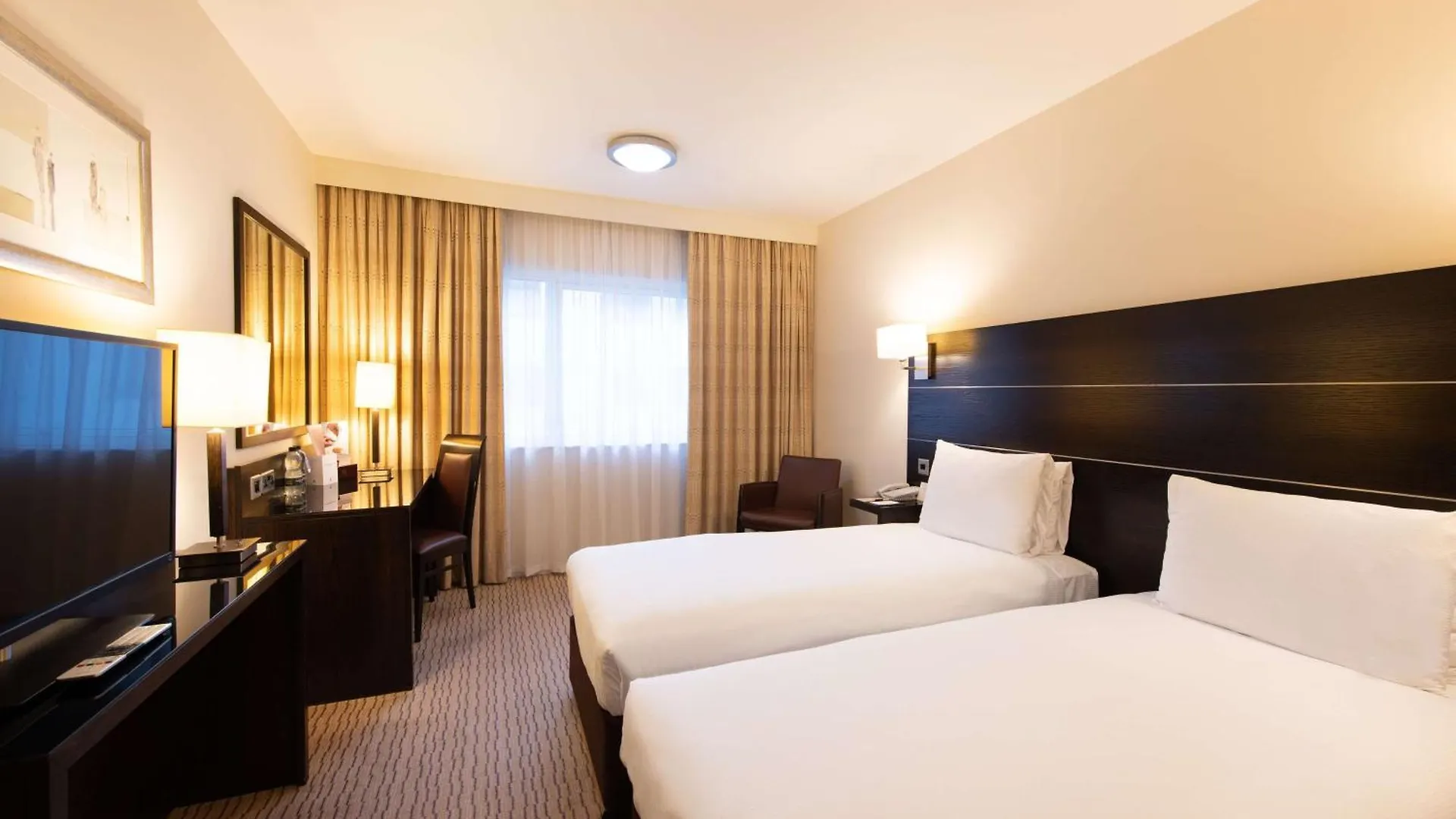 Hotel Doubletree By Hilton London Heathrow Airport Hounslow