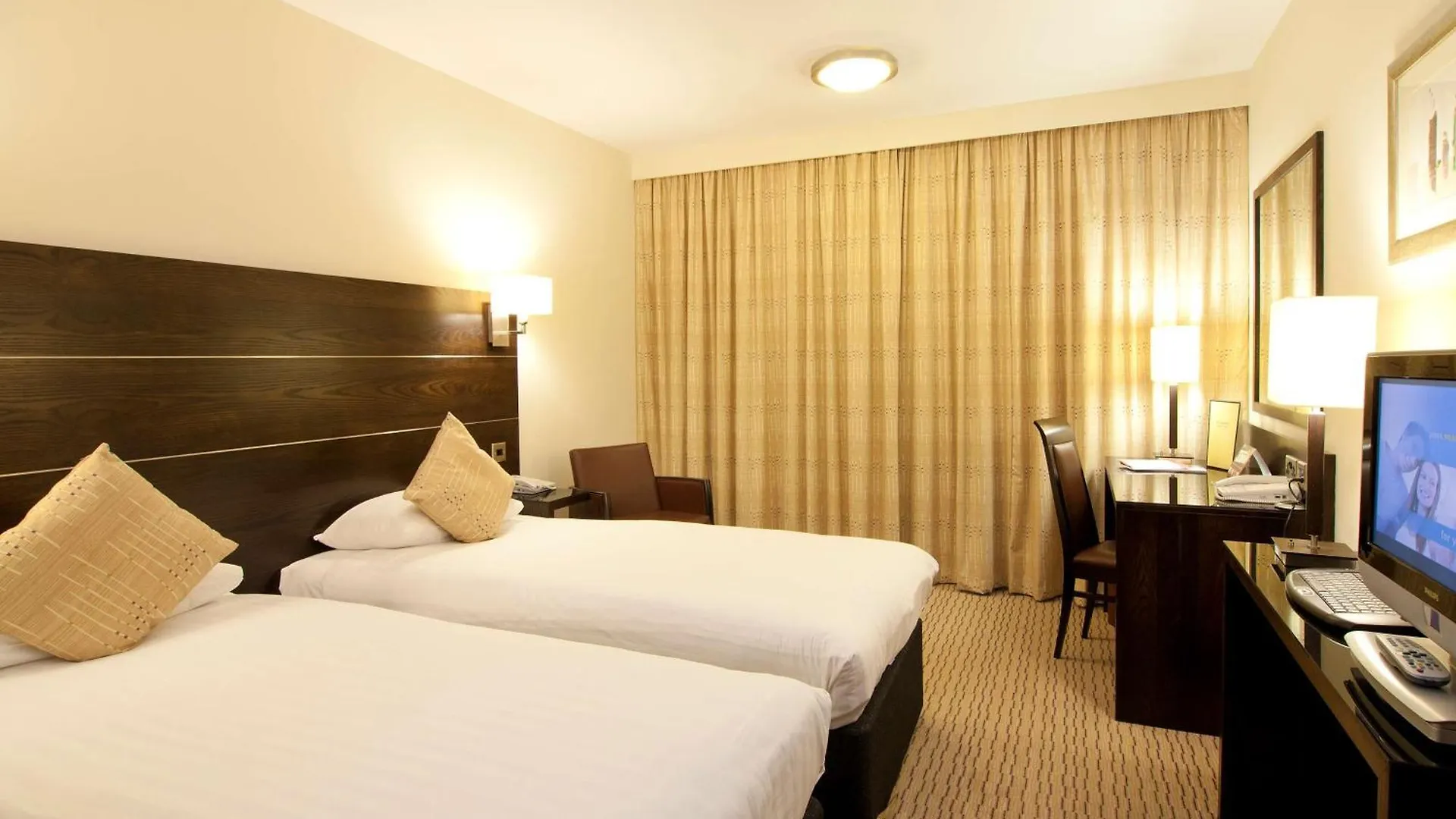 Hotel Doubletree By Hilton London Heathrow Airport Hounslow