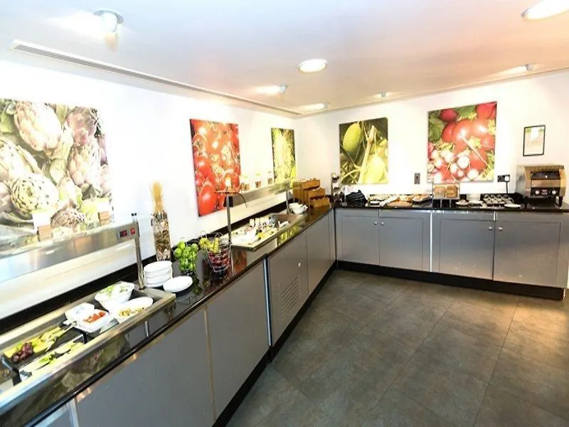 Hotel Doubletree By Hilton London Heathrow Airport Hounslow 4*,