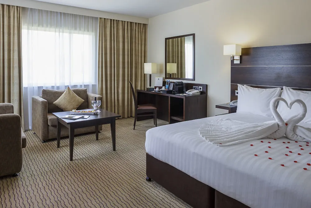 Hotel Doubletree By Hilton London Heathrow Airport Hounslow 4*,  Velká Británie